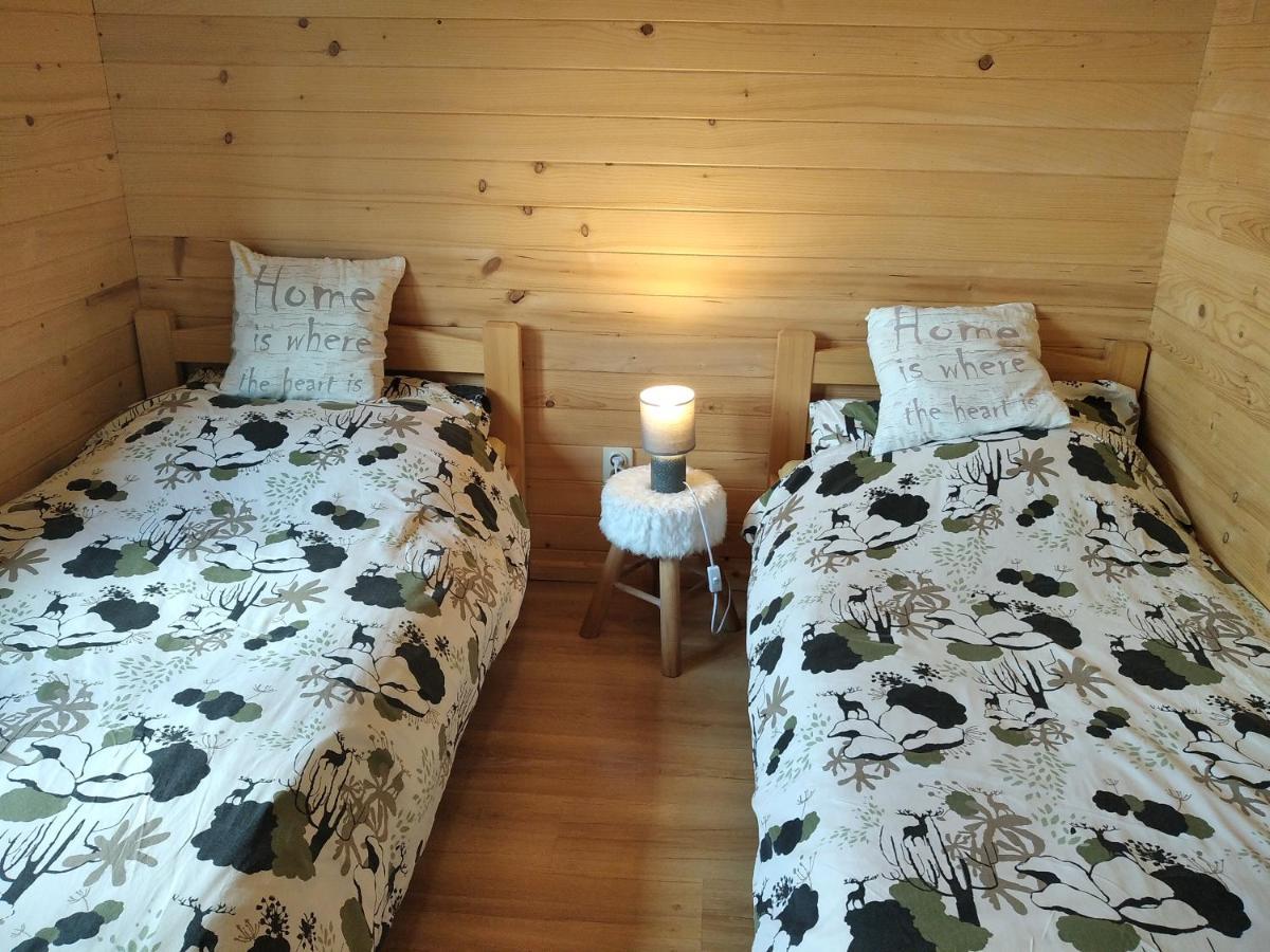 I Nad Jeziorem Solinskim Z Basenem I Widokiem Na Gory Lodge